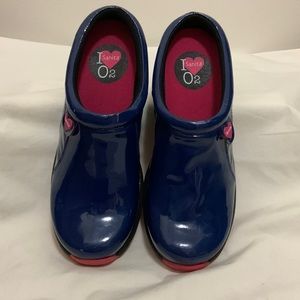 Sanita “Refresh” Patent Leather Low Back Slip-on Clogs